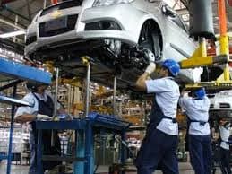 La industria avanzó 4,8% en los dos primeros meses