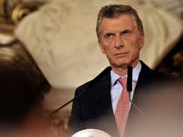 Retorno al FMI para bajar el riesgo país