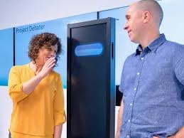 La computadora de IBM discute con las personas