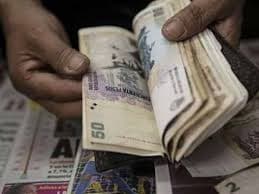 En dólares: menor salario que en los países vecinos