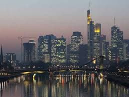 Los capitales huyen de la City de Londres