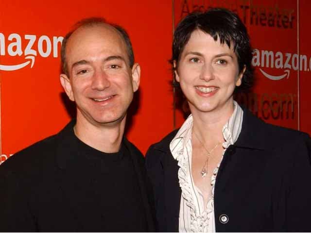 La forma de presentar la noticia del divorcio Bezos