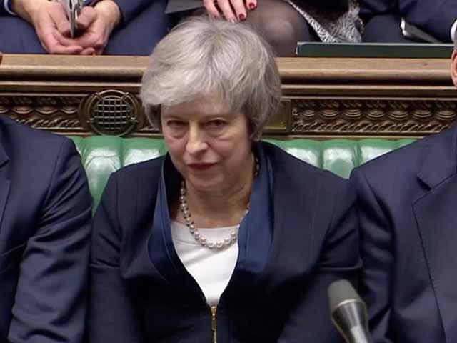 May aplastada en el Parlamento