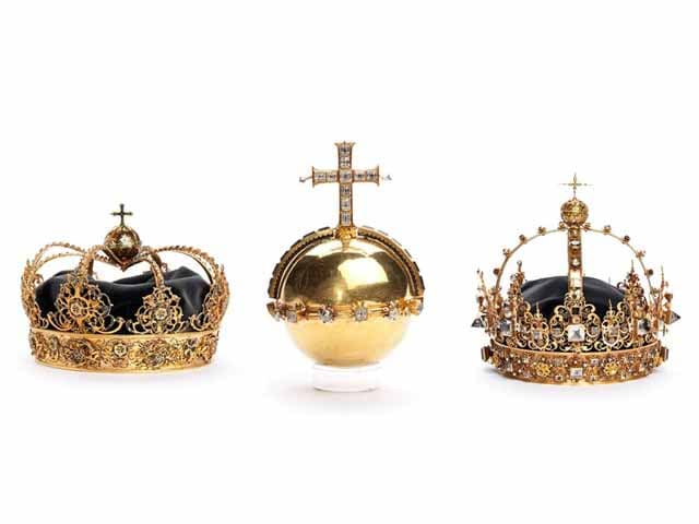 El robo de las coronas
