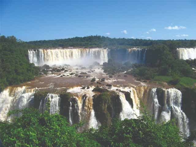 La recuperación se verá en el agro y el turismo