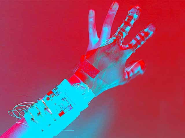 Un guante inteligente para realidad virtual