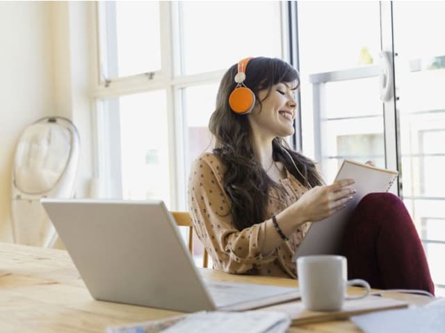 Con música trabajamos más y mejor
