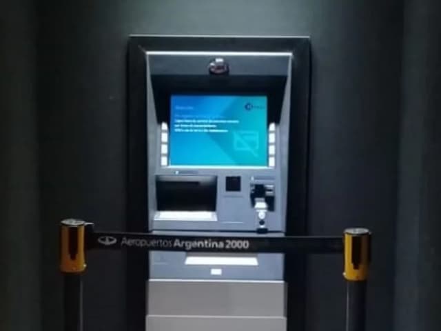 Primera empresa no financiera con red de cajeros automáticos