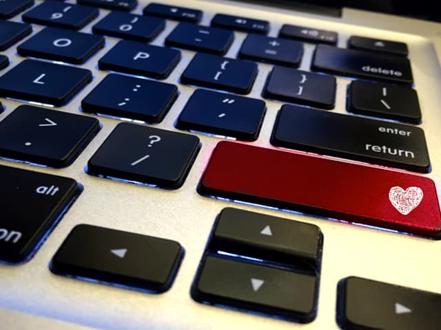 Es mal negocio hacer pareja en el trabajo