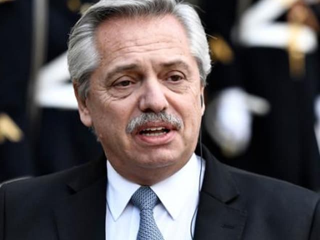 Negociar deuda, pero con superávit fiscal