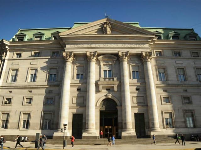  Nuevo rol de la política monetaria y cambiaria