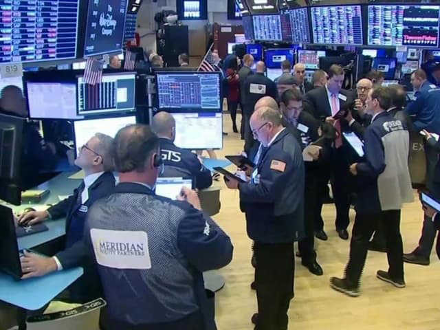 Lunes negro: fenomenal desplome de bolsas