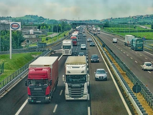 Garantizar la entrega de bienes de alta necesidad