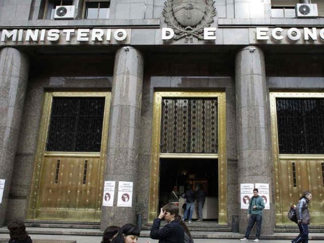 Reperfilar la deuda: ¿hasta cuándo se puede?