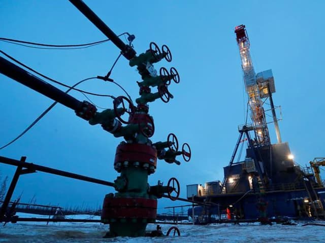 El G20 acepta recortar la oferta de crudo