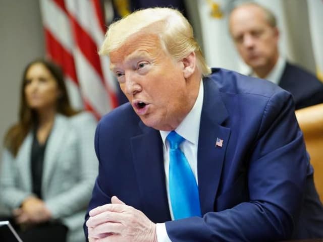 Donald Trump suspende aportes a la OMS