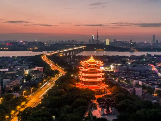 5 nuevos casos en Wuhan