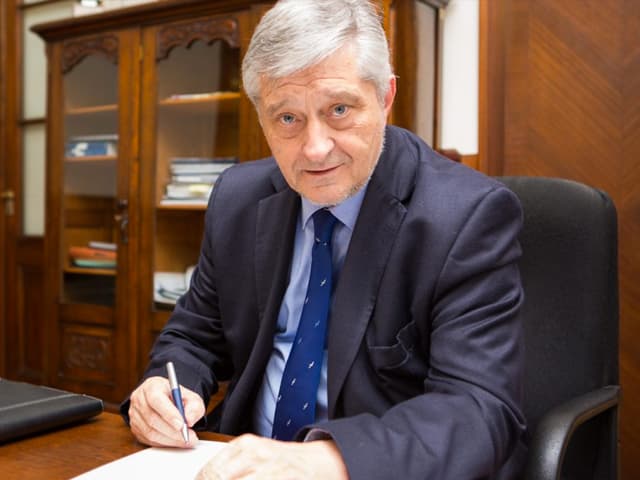 El desafío no es solo educar; hay que resolver el empleo