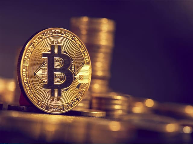 Bitcoin lidera rendimientos en un semestre marcado por la volatilidad