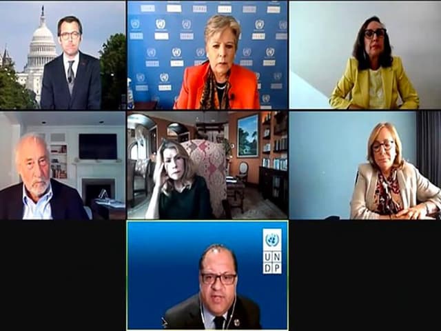 Los desafíos para fortalecer la democracia en la región