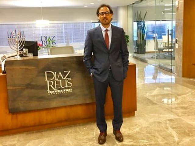 La historia de la deuda exige replantear caminos al default