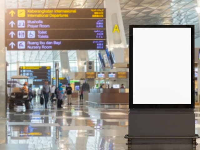 A la espera de vuelos regulares internacionales