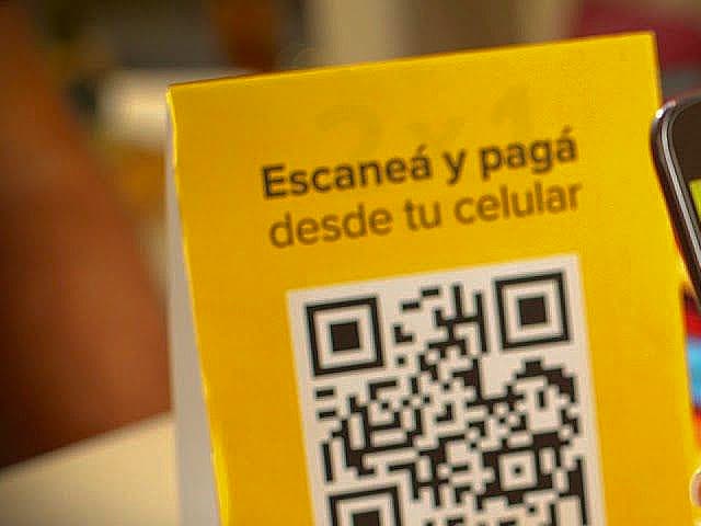 Qué hay que hacer para  cobrar y pagar con QR