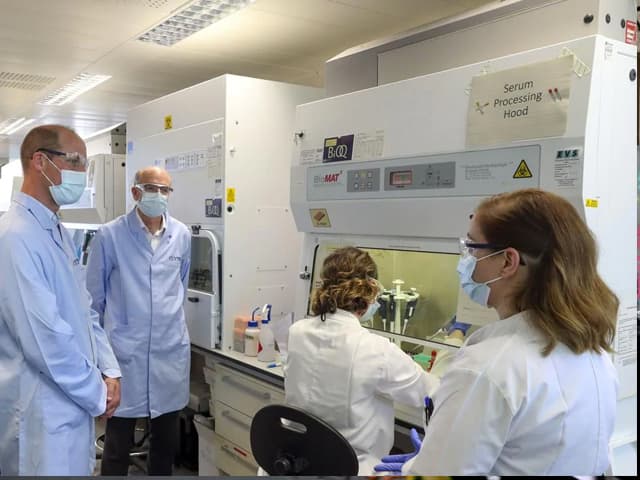 Crece la esperanza con la vacuna de Oxford