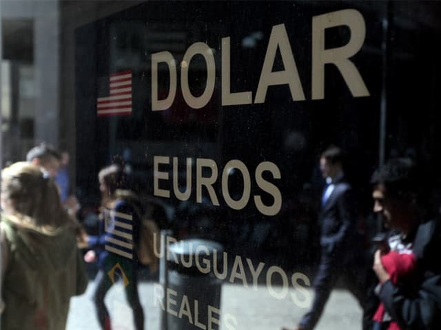 Más importaciones pero con brecha cambiaria