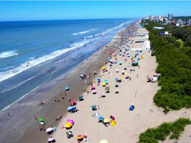 5 de cada 10 piensan irse de vacaciones este verano