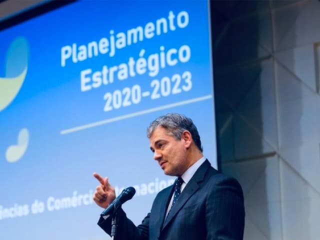 Poco superávit en el  comercio con Brasil