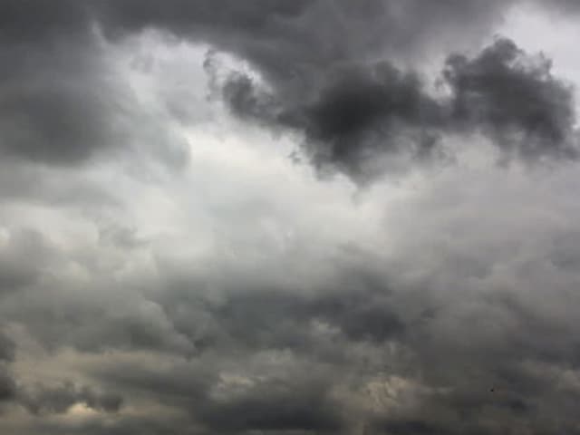 Continúan en el horizonte  los nubarrones económicos