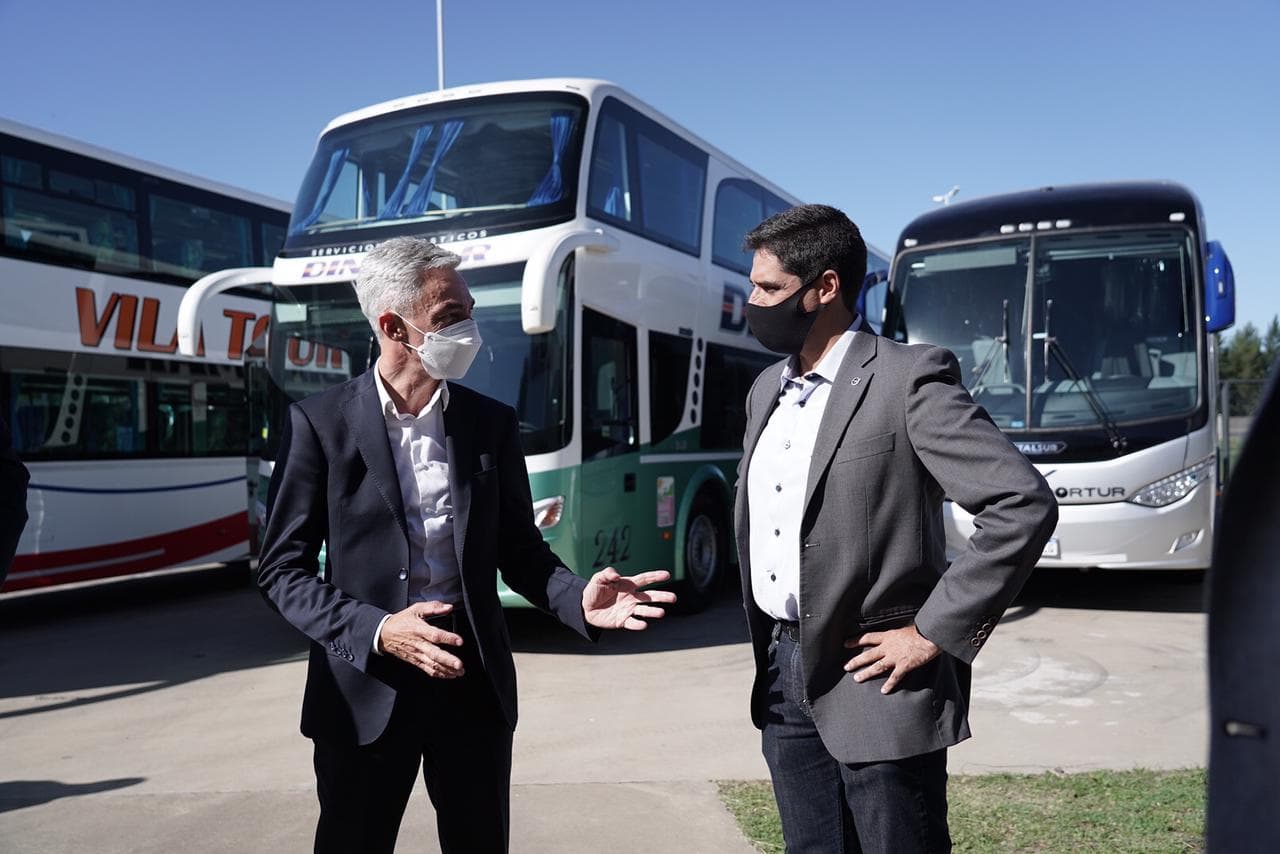 Volvo presenta un nuevo bus de 15 metros