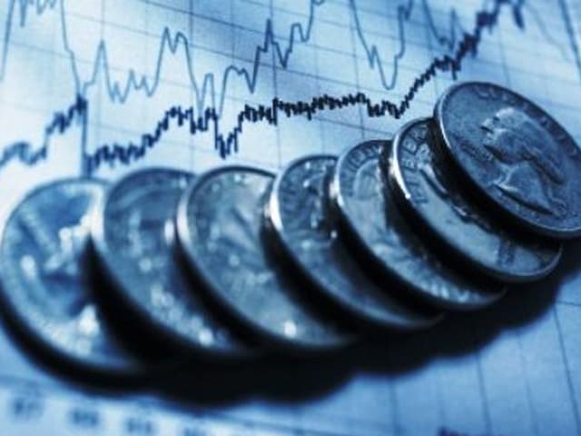 Para bajar la pobreza, aumentar la inversión