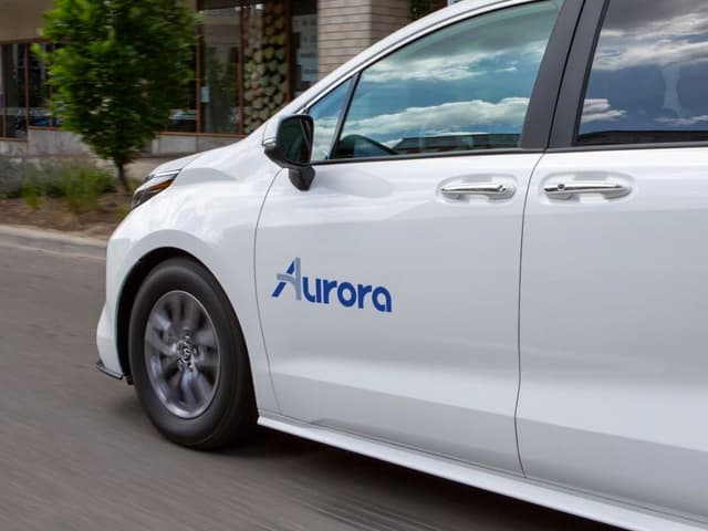 Toyota y Aurora, juntas