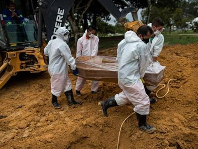 Hospitales brasileños cerca del colapso