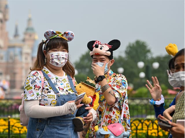 Disneyland reabre sus puertas