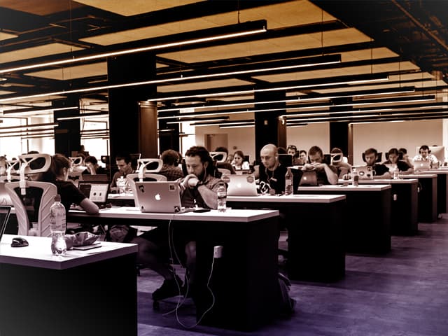 Los que se transformaron  en “migrantes virtuales”