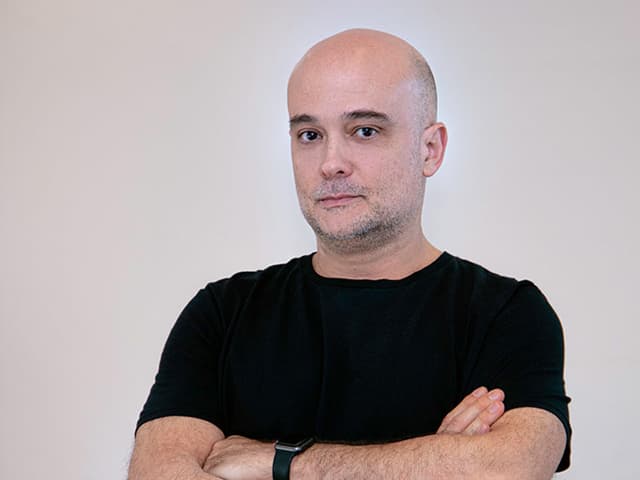 No hay espejo para la Segunda Ola