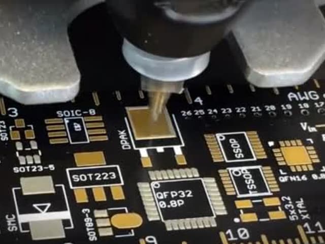 China busca terminar con su dependencia de semiconductores