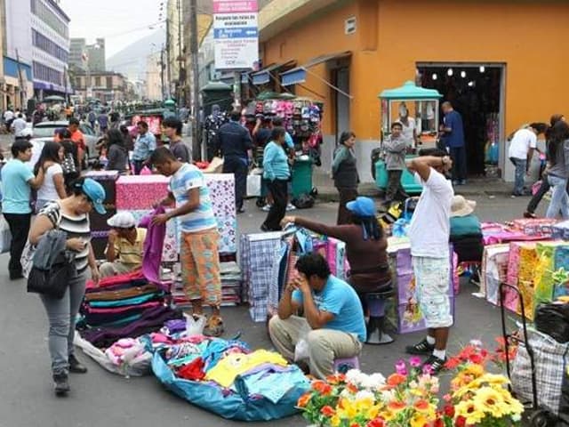 Malas políticas estimulan  la informalidad laboral