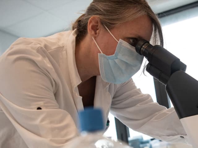 La Universidad de Oxford y Oracle se asocian para acelerar la identificación de variantes de COVID-19