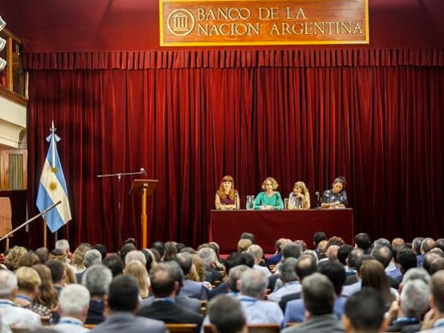 Acuerdo para concientizar en temas de género y violencia contra las mujeres