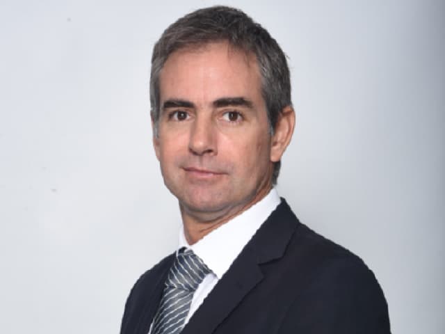 57% de los banqueros cree cumplir con sus clientes