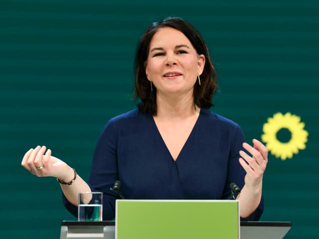 ¿Otra mujer sucederá a Merkel?