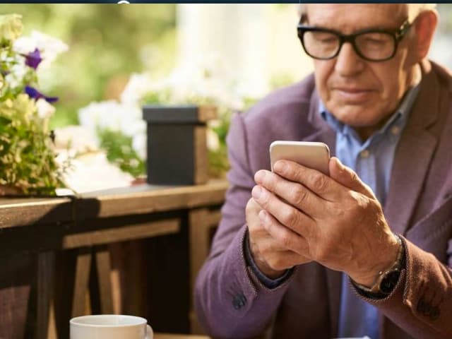 Como la pandemia afectó el bienestar de adultos mayores