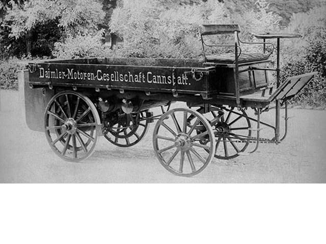Mercedes-Benz festeja 125 años del primer camión