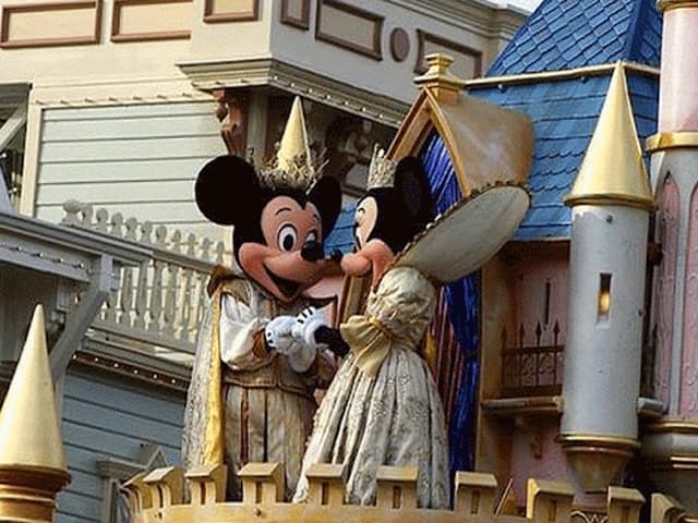 Robots autónomos en Disney World para hacerlo más realista