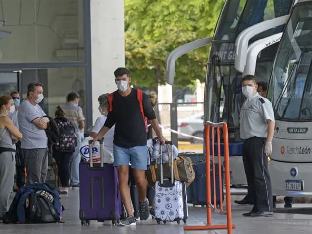 Vacaciones de verano: 2 de cada 10 usarían el transporte público