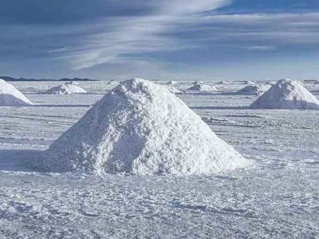 Minera china se expande hacia el litio